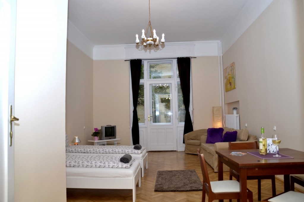 Budapest: See Our Sweet Home apartment - Living Room